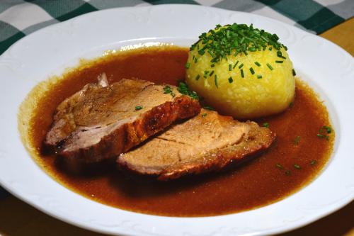 schweinsbraten_4585