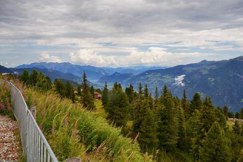 zillerthw_blick_inntal_6864